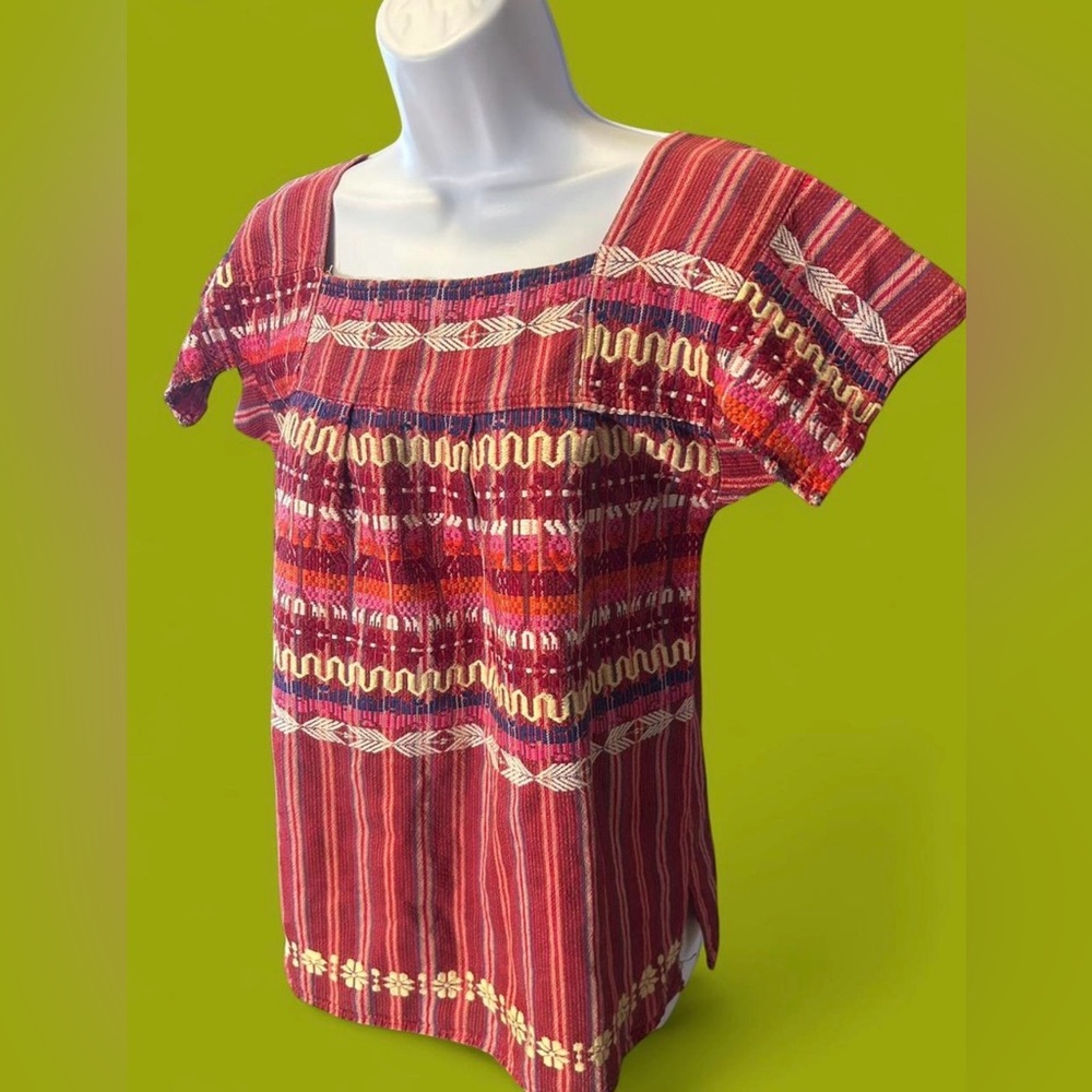 Vintage 1970s super cute embroidered peasant top